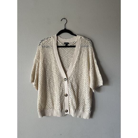 TORRID Women’s Size 2 Crochet Short Sleeve Top Button Front Boho Coastal - Picture 1 of 7